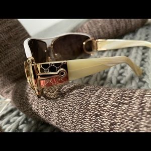 Gucci Glasses ! Great Condition